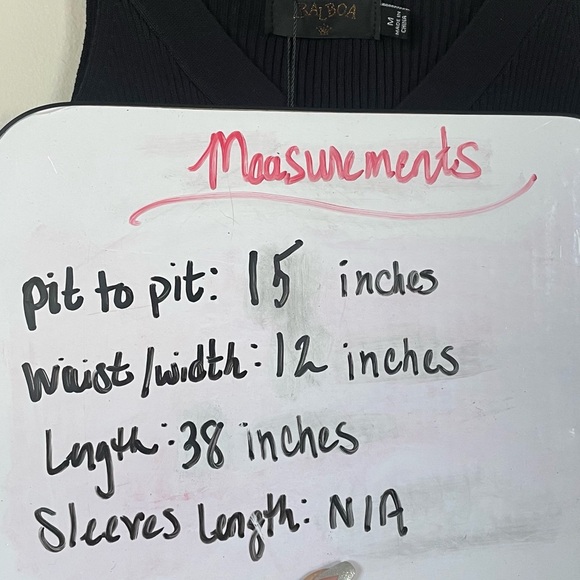 Balboa Sleeveless Knit Dress with Front Cut Out and Side Slit - Size Med… - Picture 8 of 8